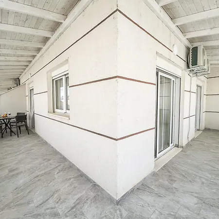 Appartamento Royal Tide Golem (Tirana)